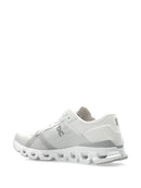 On Running Cloud X 4 AD Trainers in White Wolf
