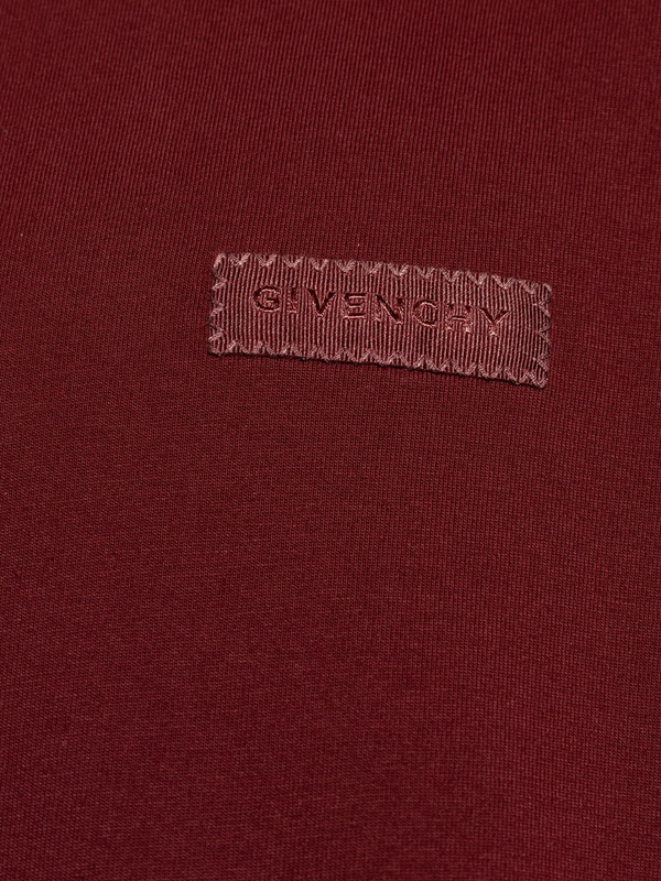 Givenchy Logo Patch T-Shirt in Burgundy